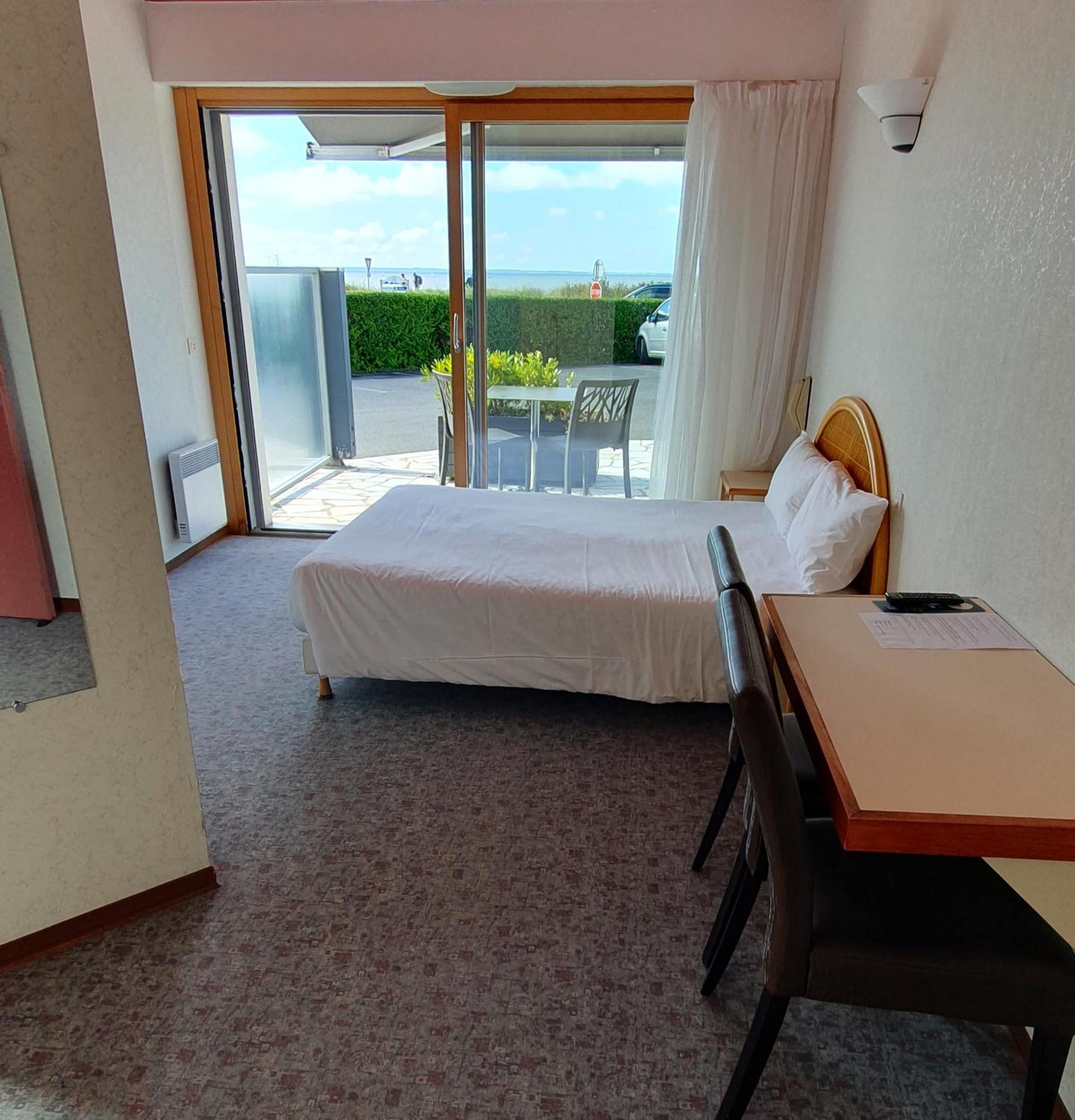 Hotel L'Albatros Damgan Ngoại thất bức ảnh