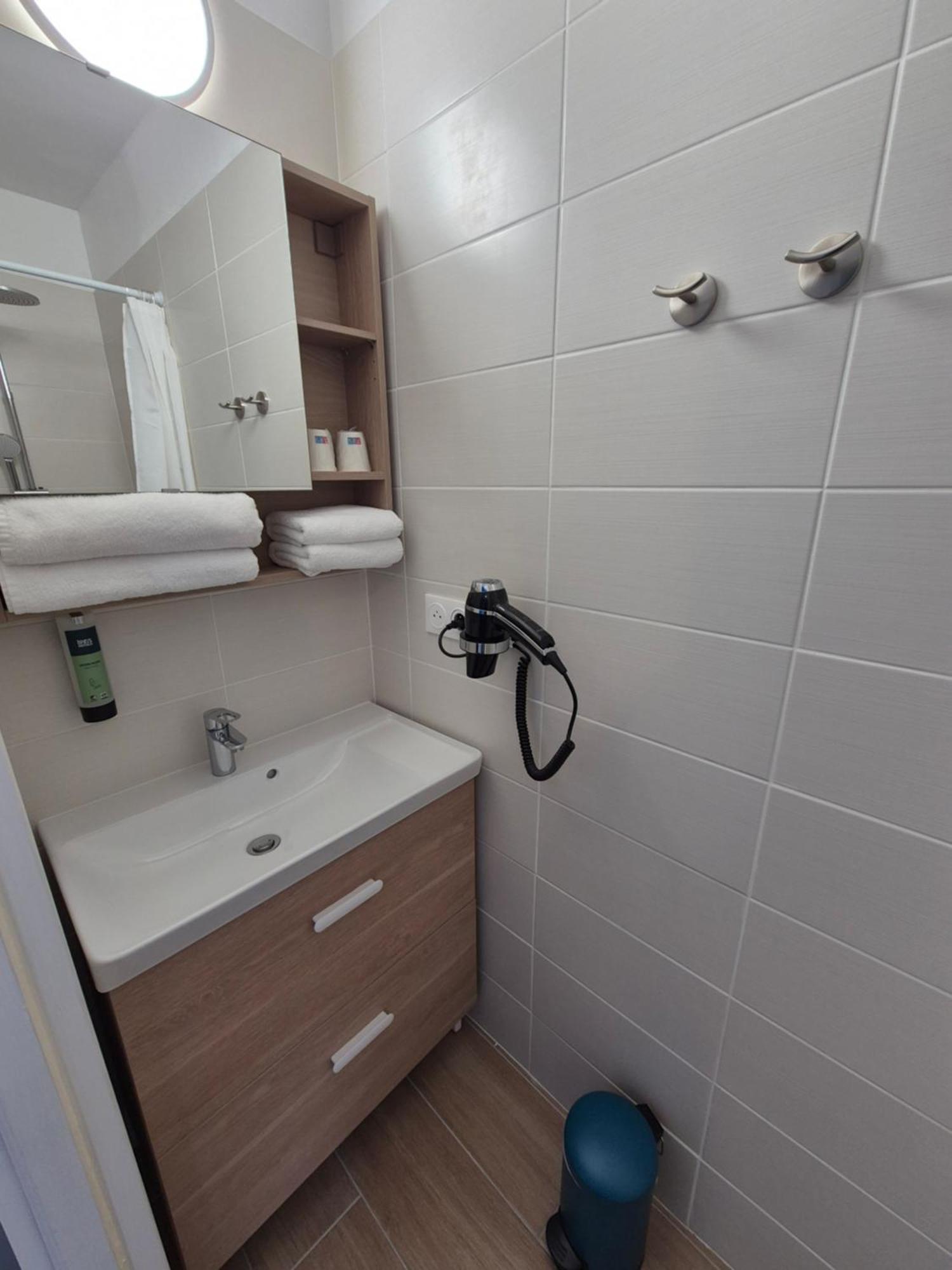 Hotel L'Albatros Damgan Ngoại thất bức ảnh